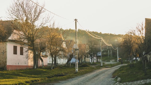 Descentralizarea învățământului liceal